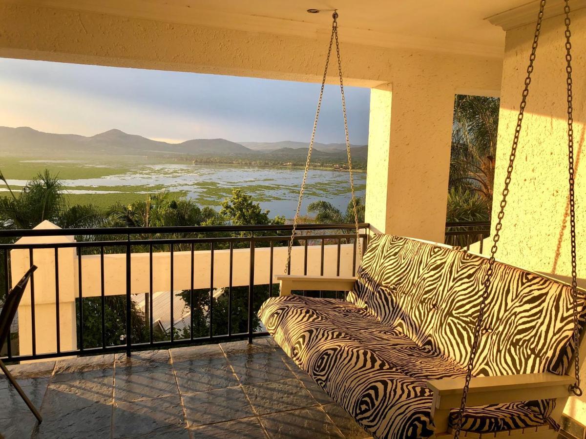Kosmos Lodge Hartbeespoort Exterior photo